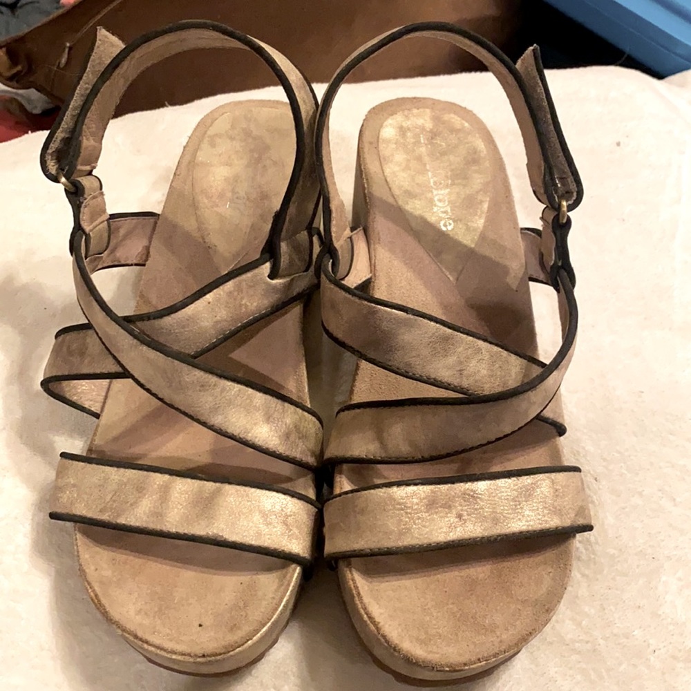 Ladies Antelope Sandals Size 39 Like new